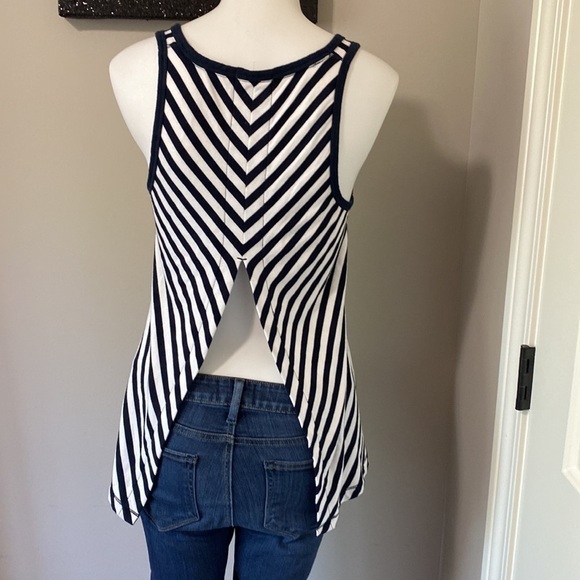 Rag and Bone Kat Split Back Tank Navy Blue and White Stripe Sz S - Picture 8 of 12